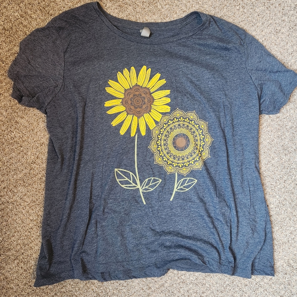 Instant Message Sunflower Tee Shirt